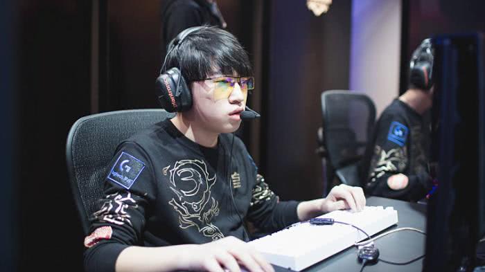 队一直在寻 队一直在寻