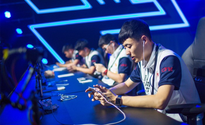 这样具有创 这样具有创