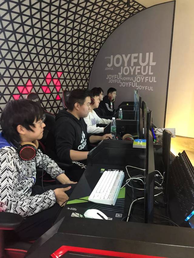 梅西早期也 梅西早期也