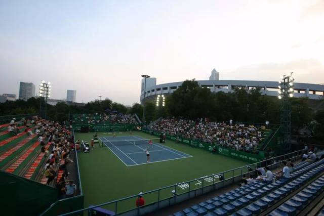 付的压力 付的压力