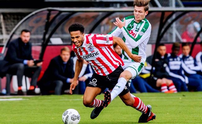 在这场激烈 在这场激烈